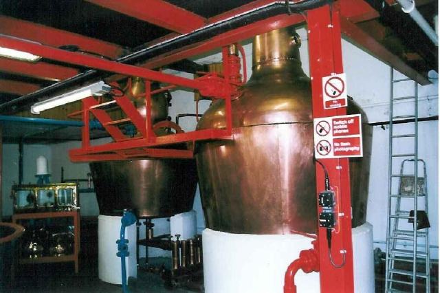 Brennblasen der Edradour Distillery