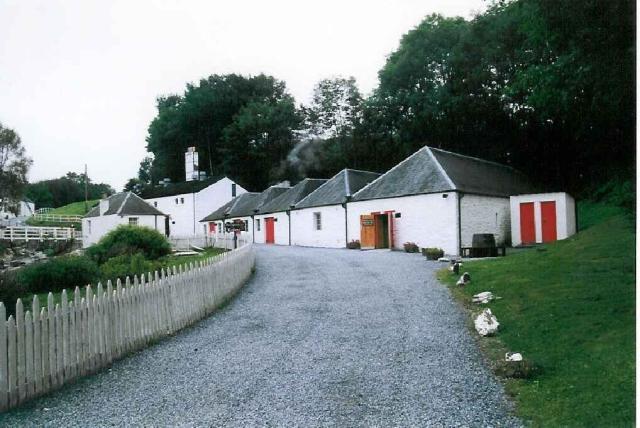 Weg zur Edradour Distillery
