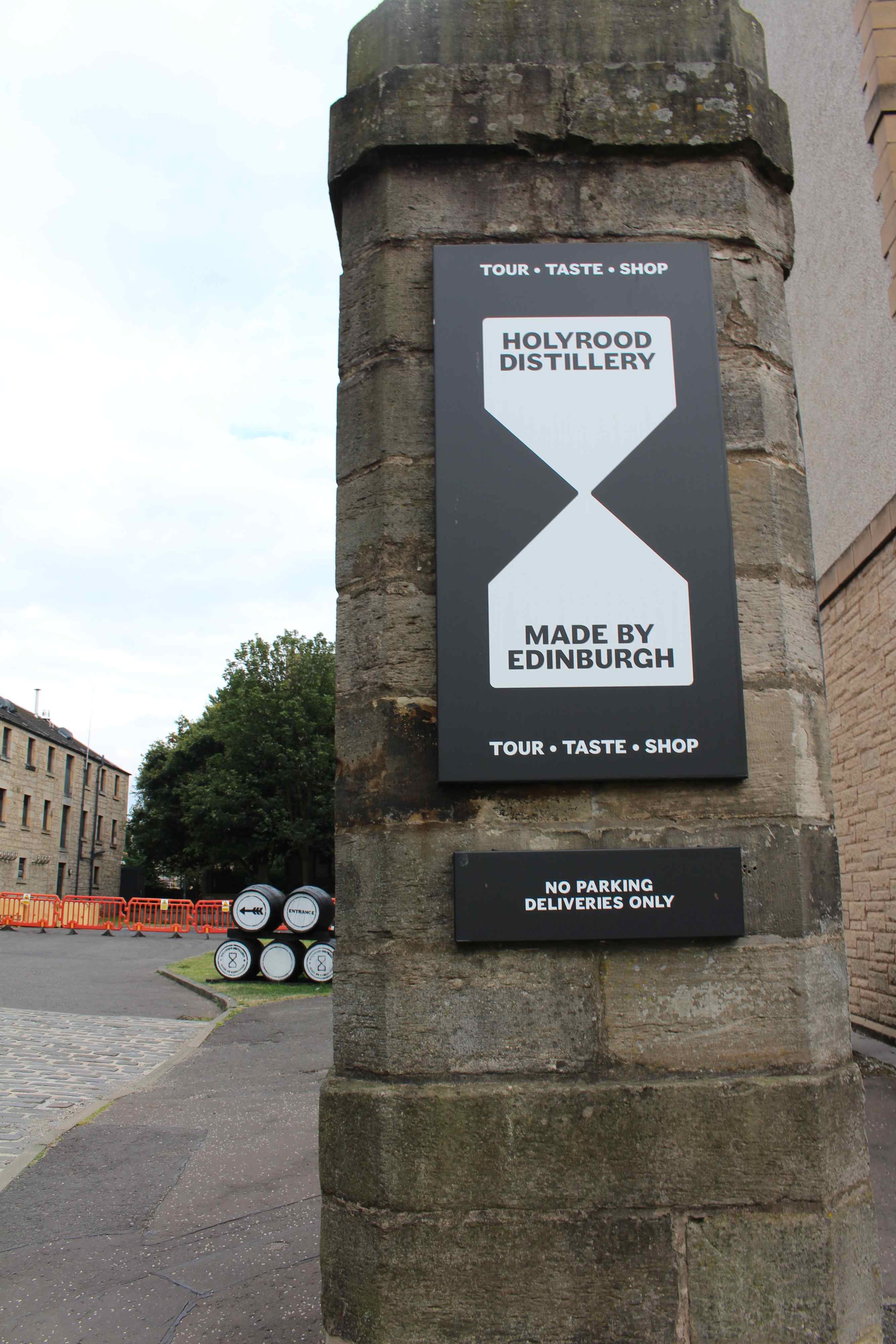 Logo der Holyrood Distillery