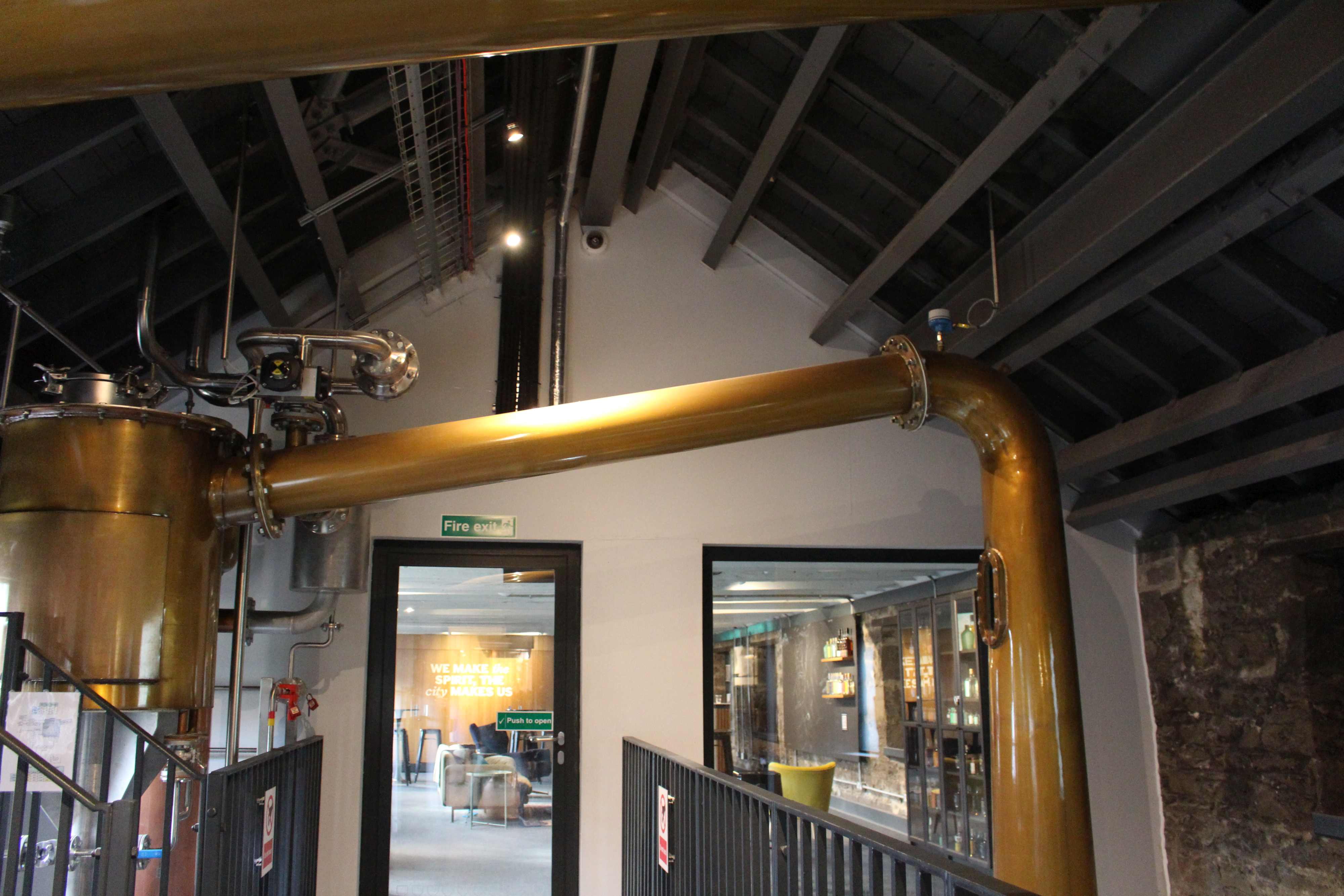 Lyne Arm und Condenser der Holyrood Distillery