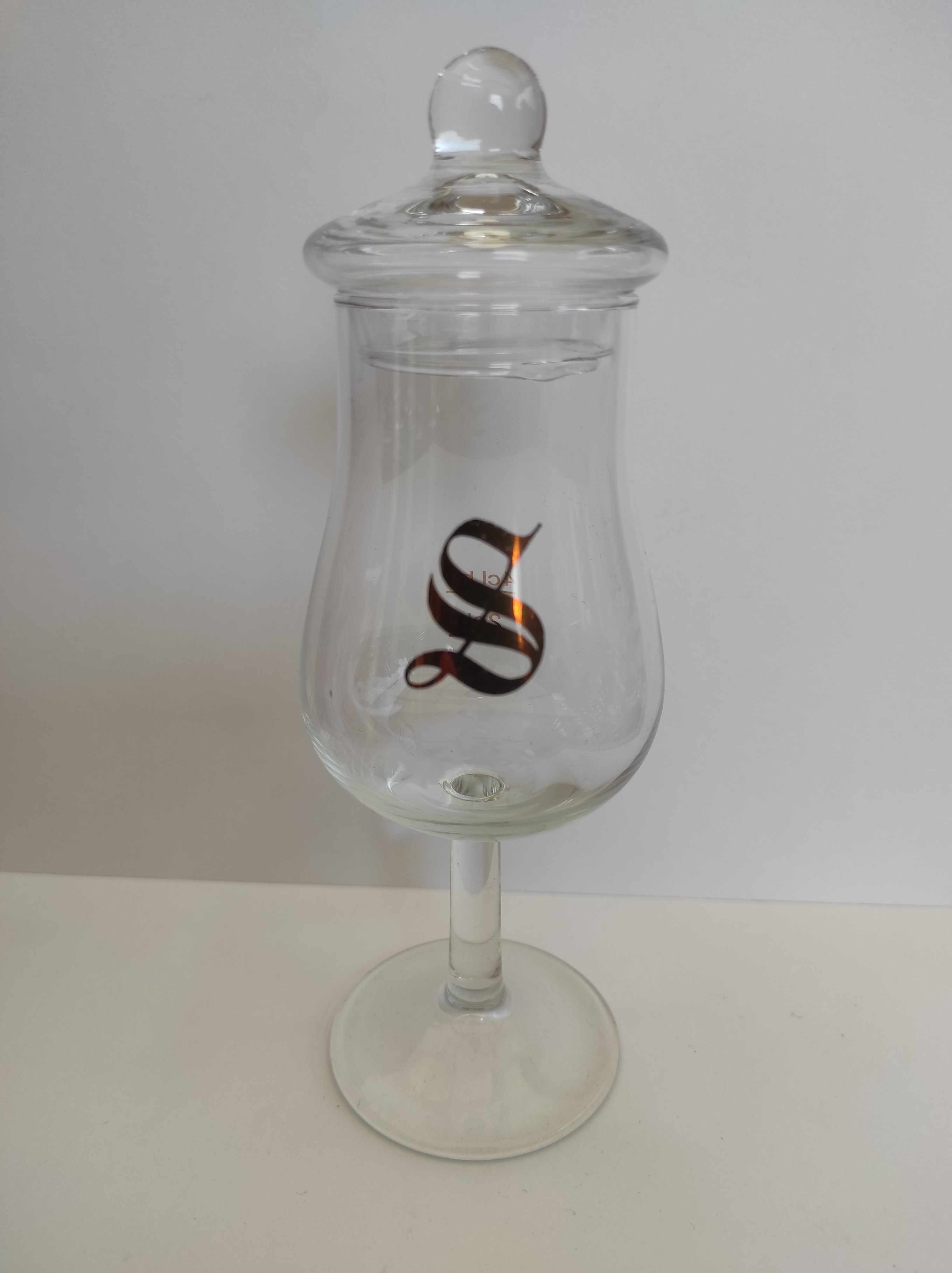 Signatory<br>mit Deckel